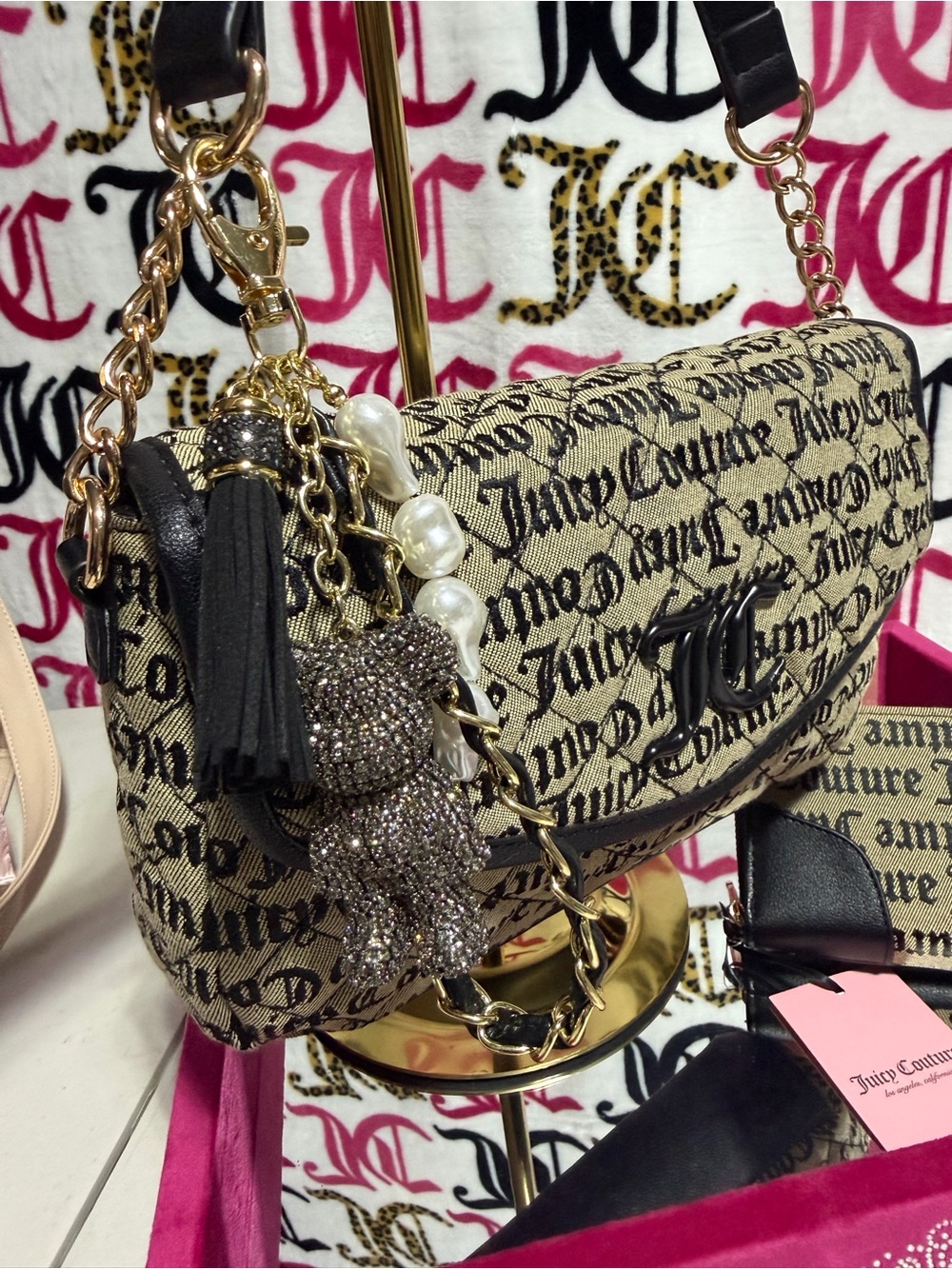 Juicy Couture quilted Canvas Shoulder Bag in Beige and Black
